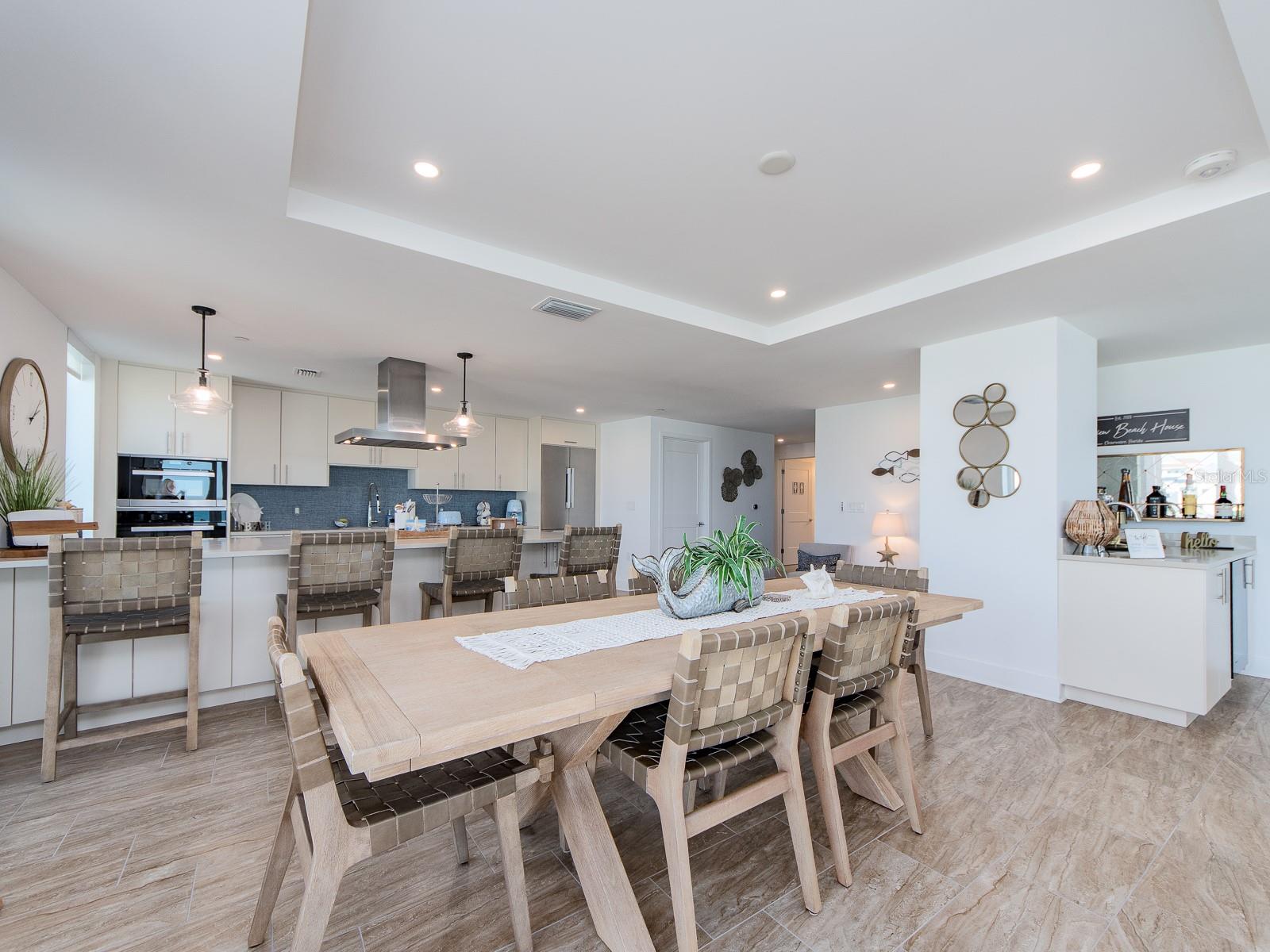 Image 35 of 77 For 15 Avalon Street 403