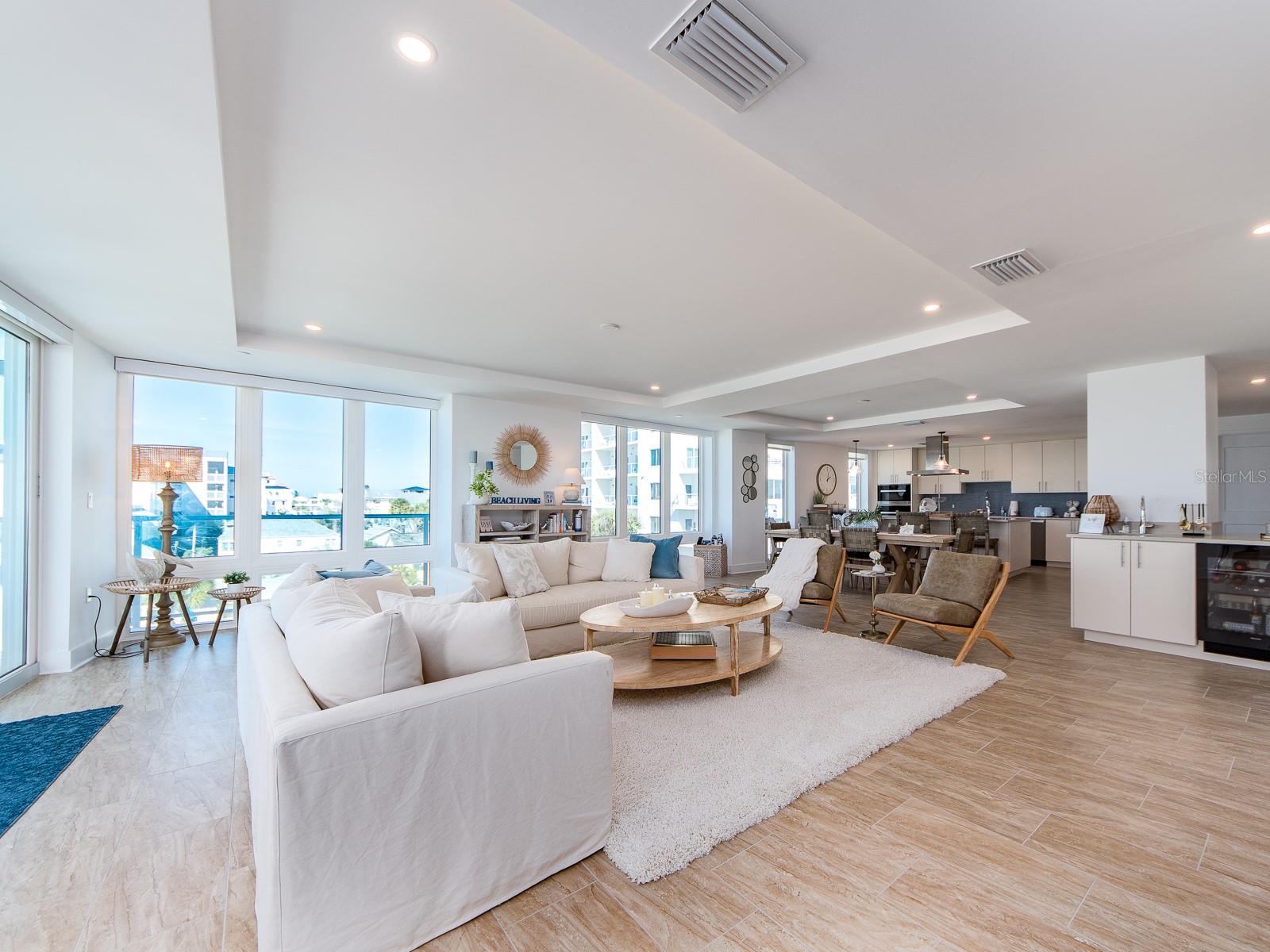 Image 39 of 77 For 15 Avalon Street 403