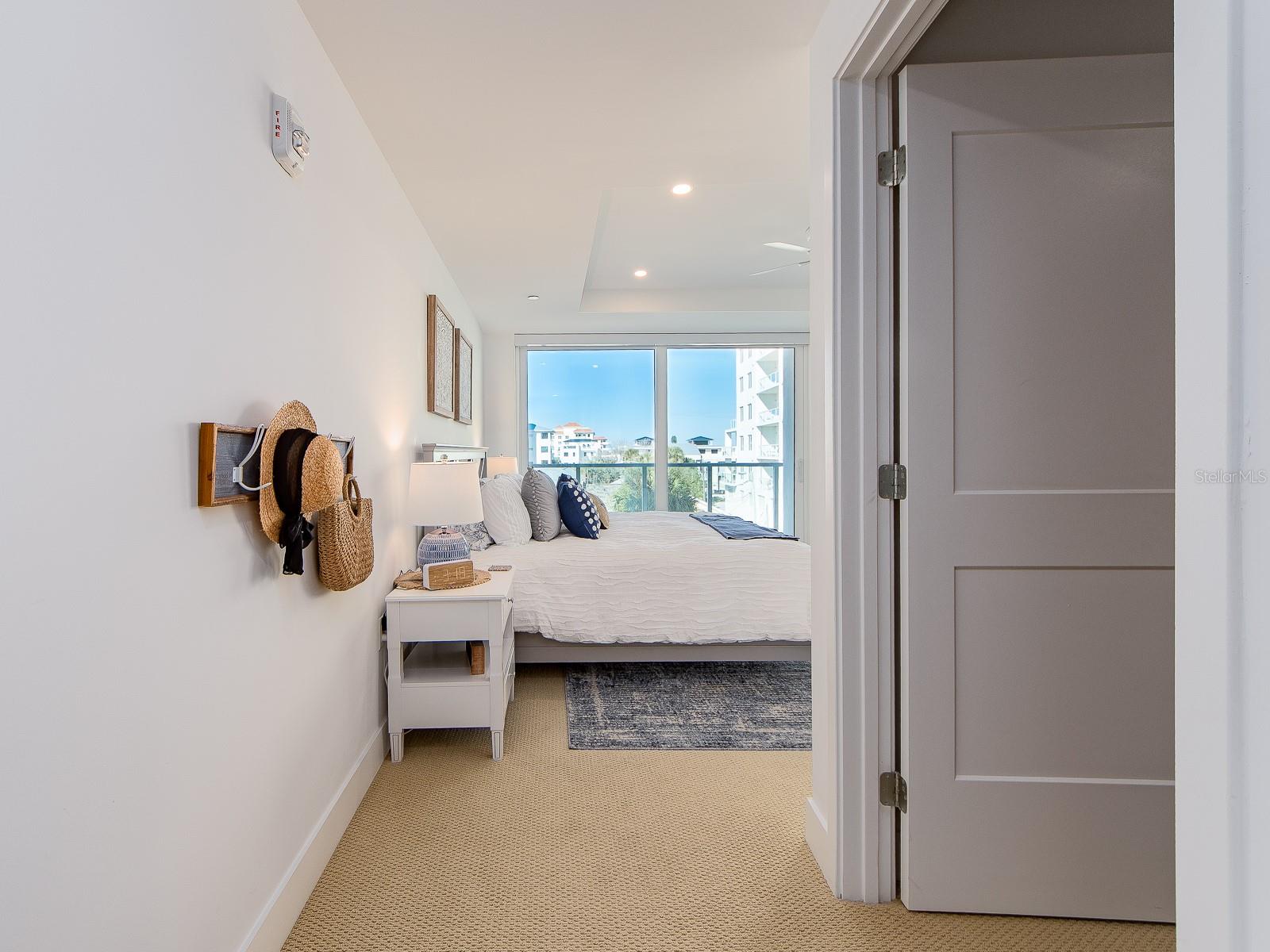 Image 45 of 77 For 15 Avalon Street 403