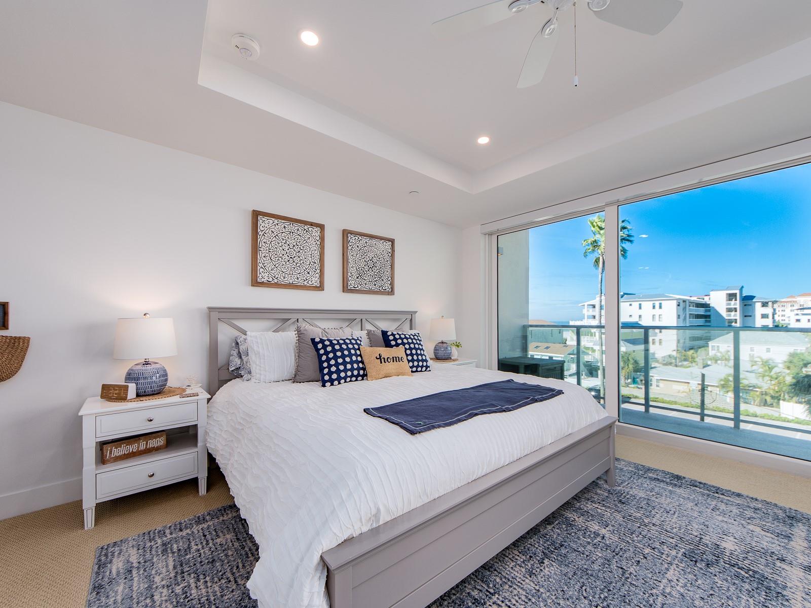 Image 46 of 77 For 15 Avalon Street 403