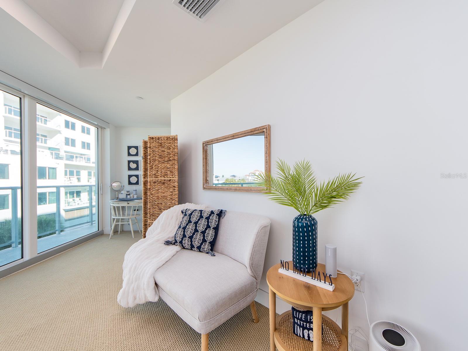 Image 49 of 77 For 15 Avalon Street 403