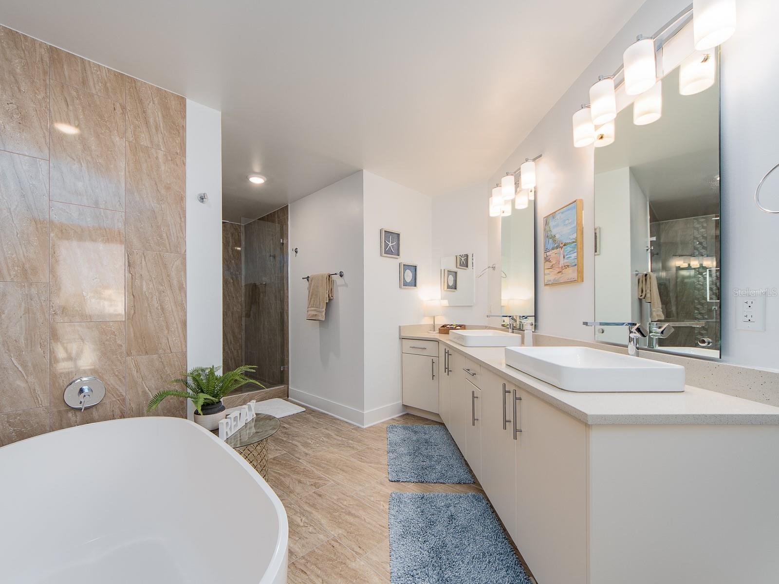 Image 50 of 77 For 15 Avalon Street 403