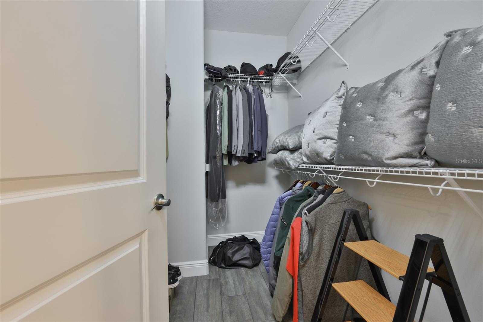 Image 23 of 51 For 2262 Spring Lake Court