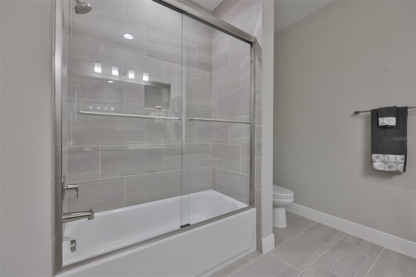 Image 34 of 51 For 2262 Spring Lake Court