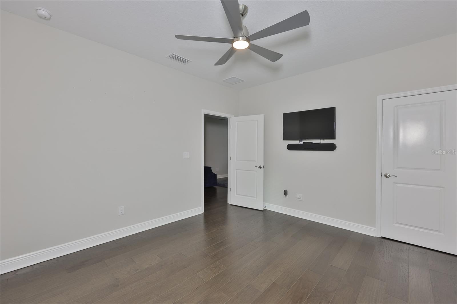 Image 35 of 51 For 2262 Spring Lake Court