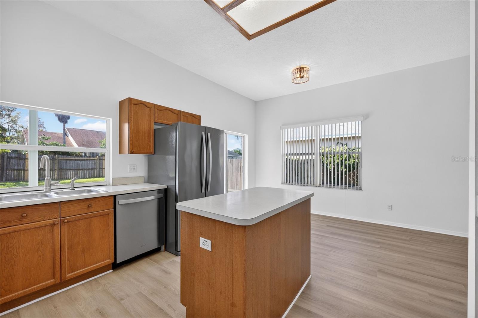 Image 15 of 37 For 28244 Brokenmead Path