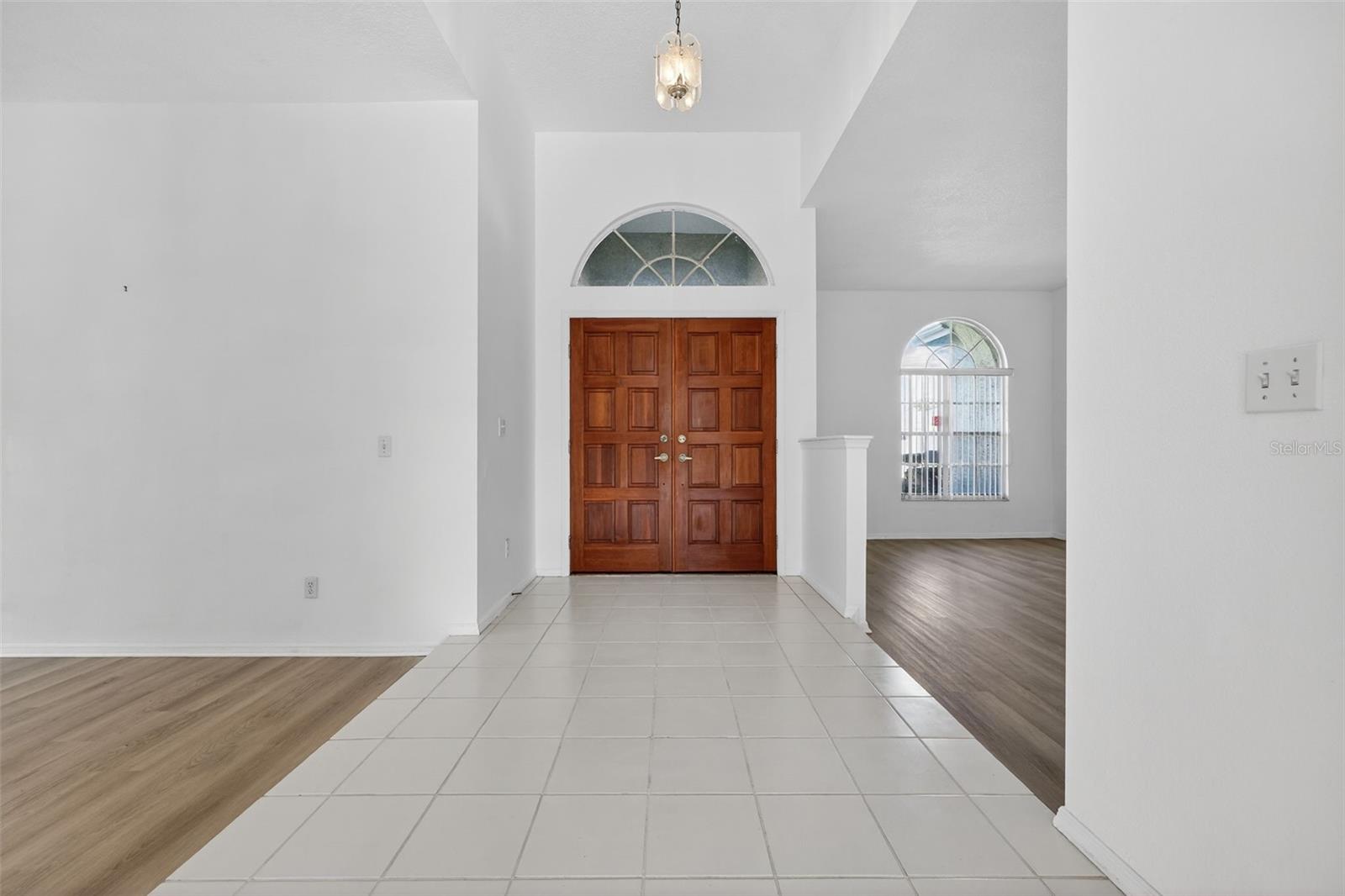 Image 6 of 37 For 28244 Brokenmead Path