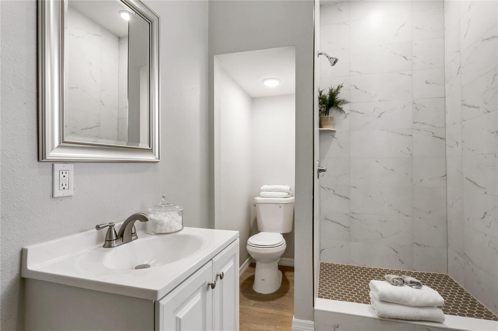 Image 20 of 26 For 1522 21st Avenue