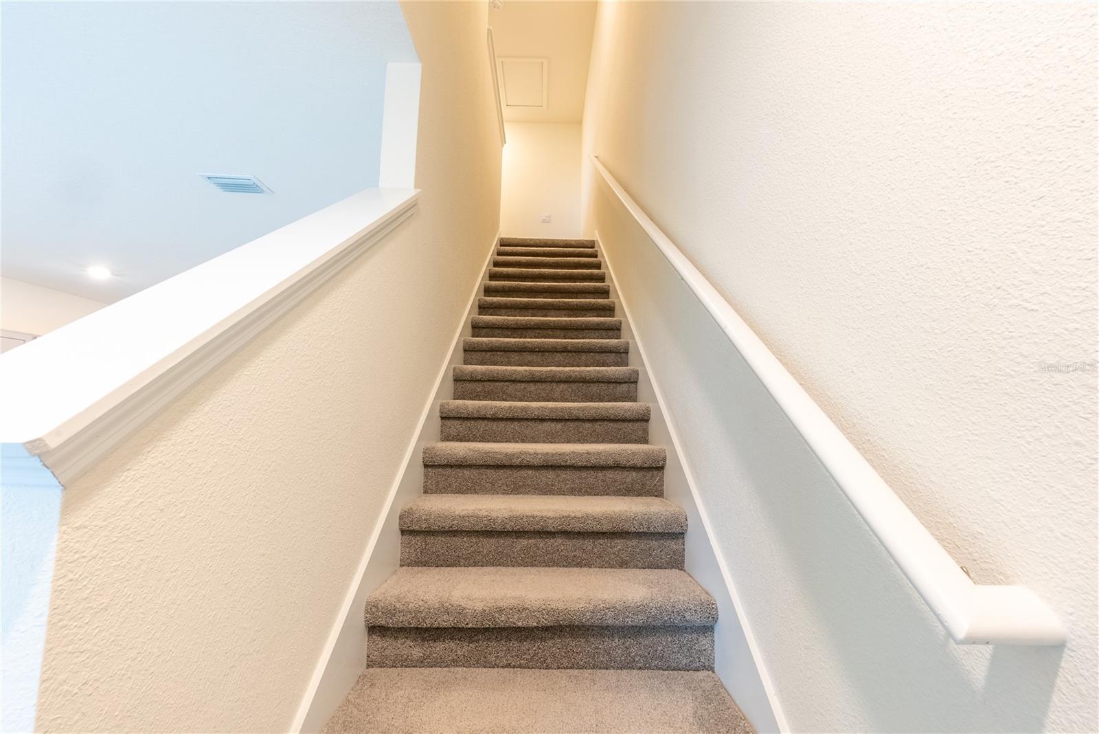 Image 14 of 32 For 33027 Tulip Petal Lane