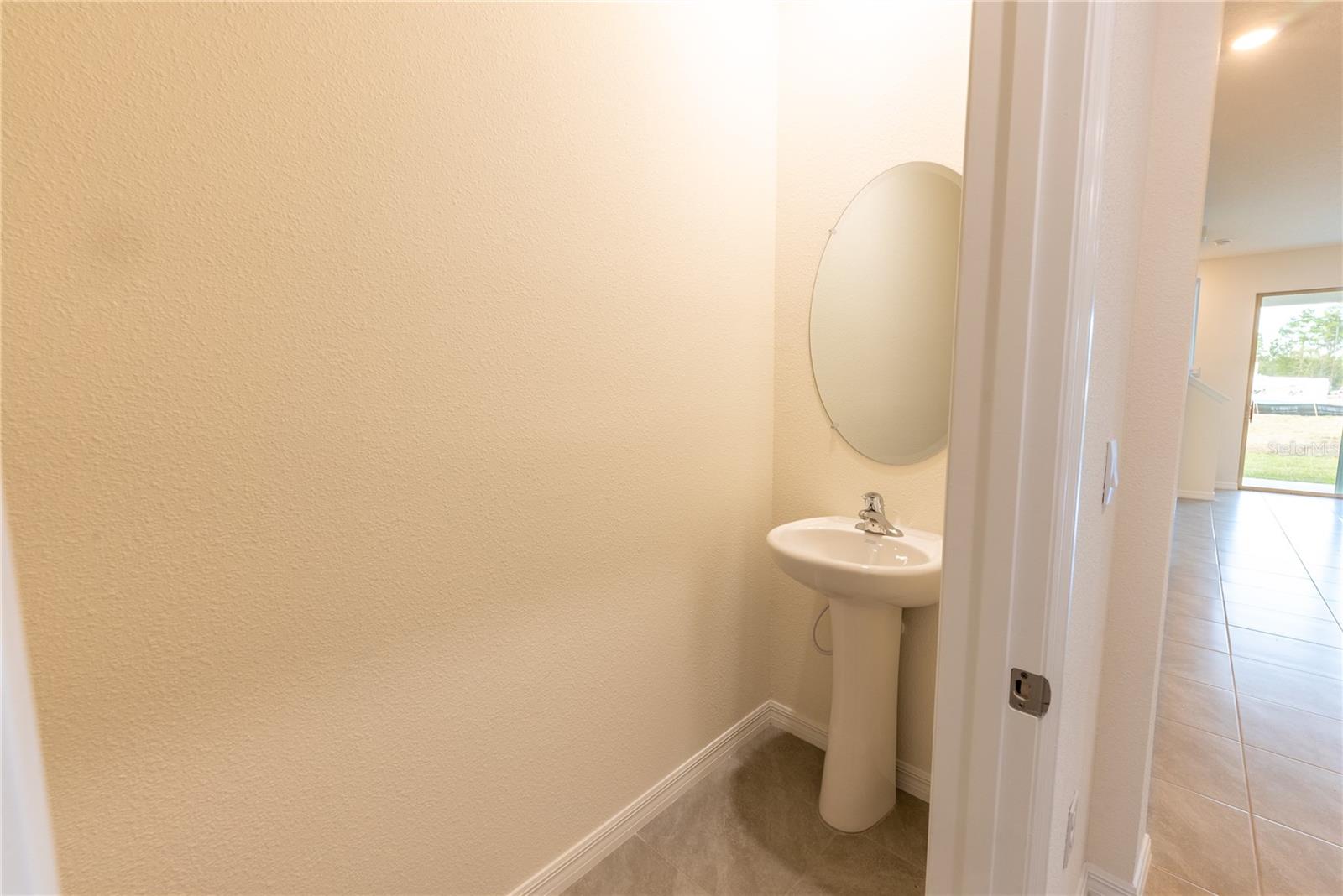 Image 7 of 32 For 33027 Tulip Petal Lane