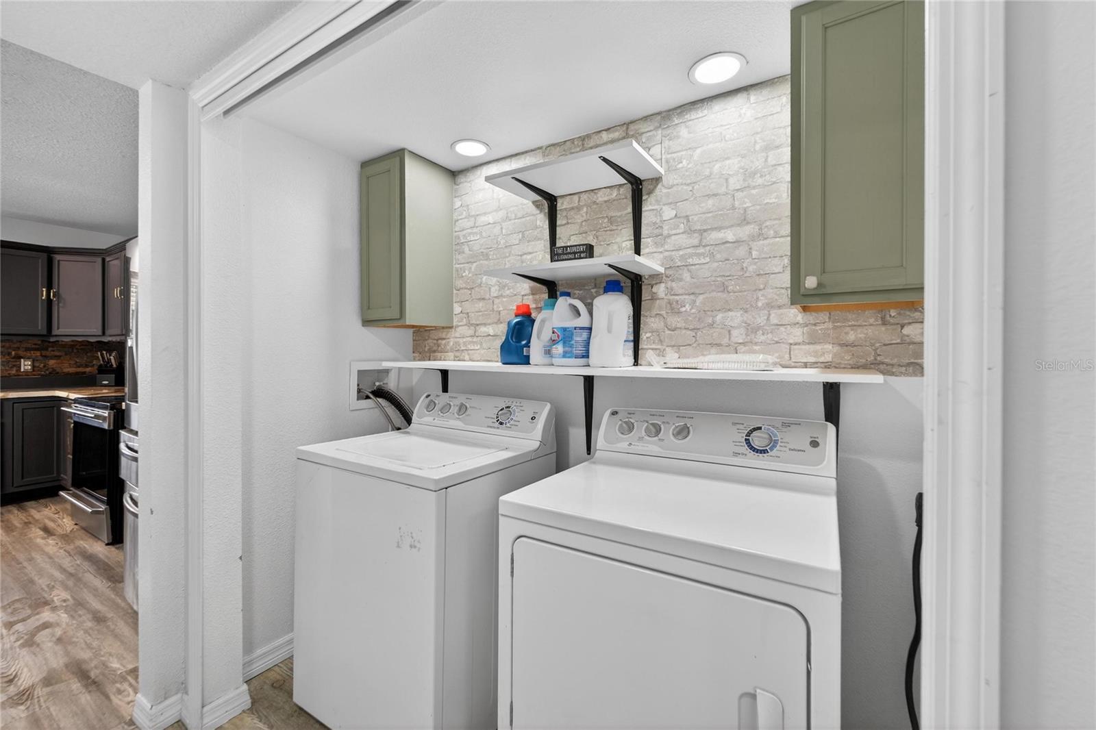 Image 23 of 53 For 10325 Frog Pond Drive