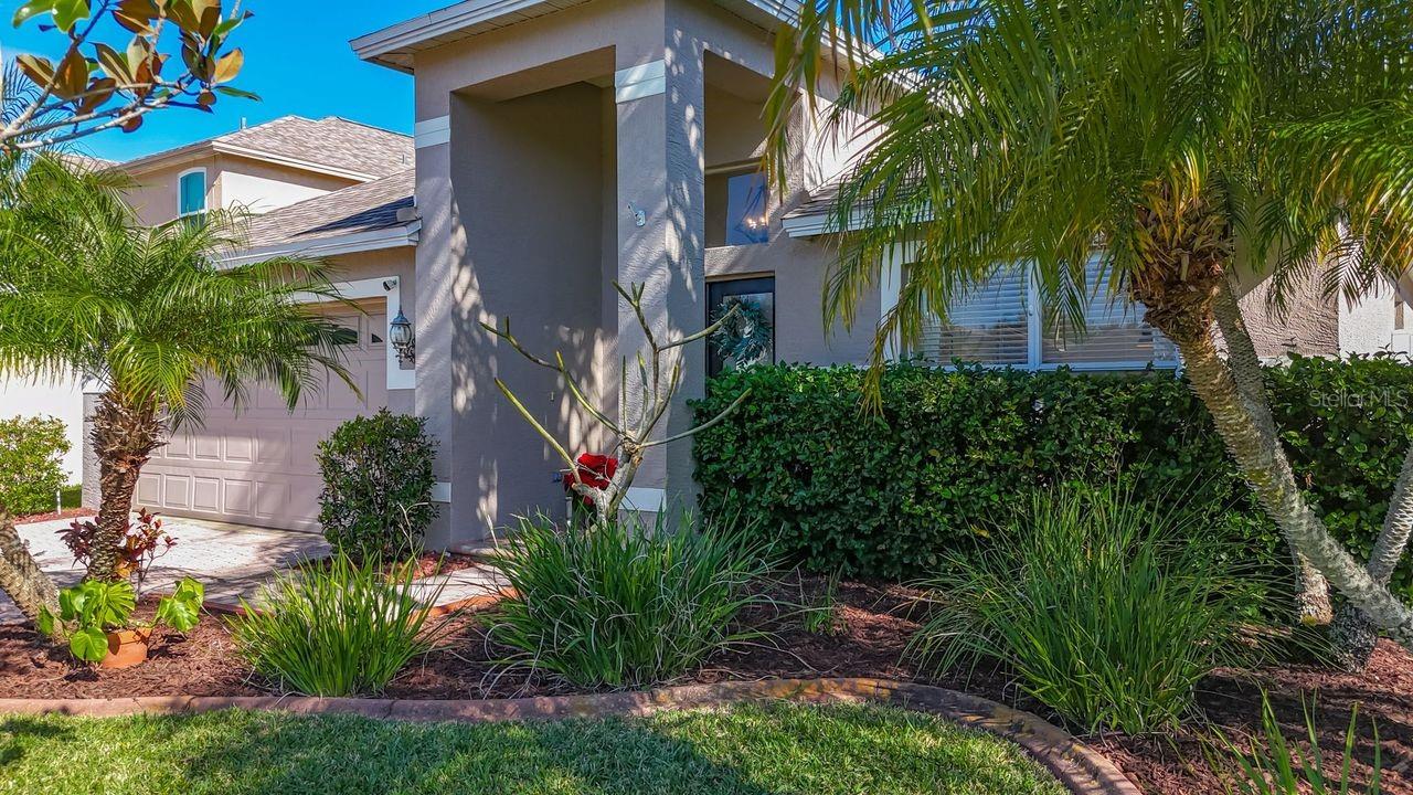 Image 2 of 72 For 220 Bay Arbor Boulevard