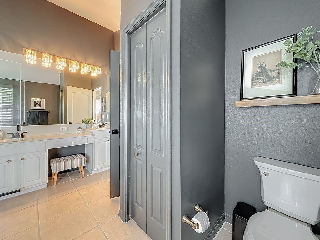 Image 39 of 72 For 220 Bay Arbor Boulevard