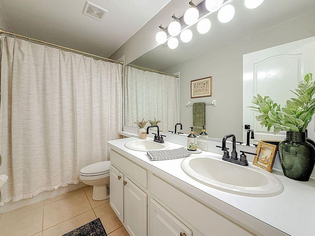 Image 49 of 72 For 220 Bay Arbor Boulevard