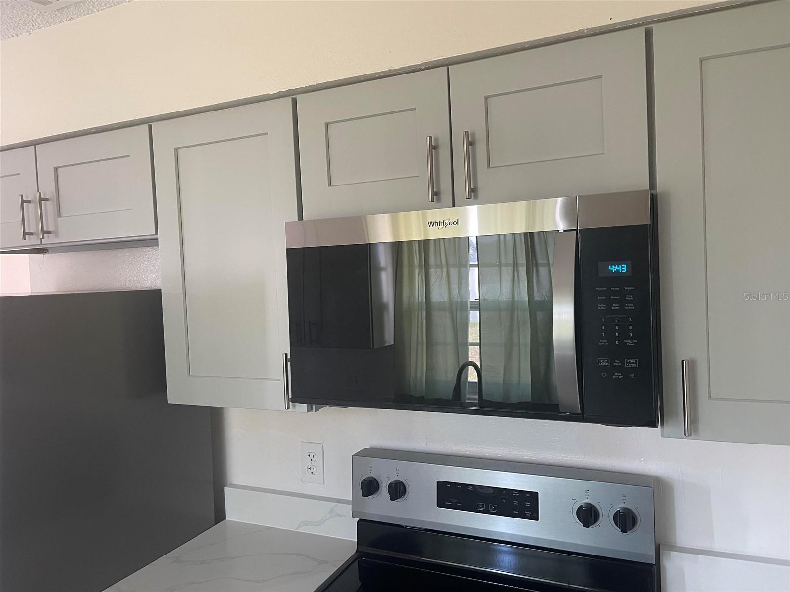 Image 4 of 10 For 6410 Moss Way