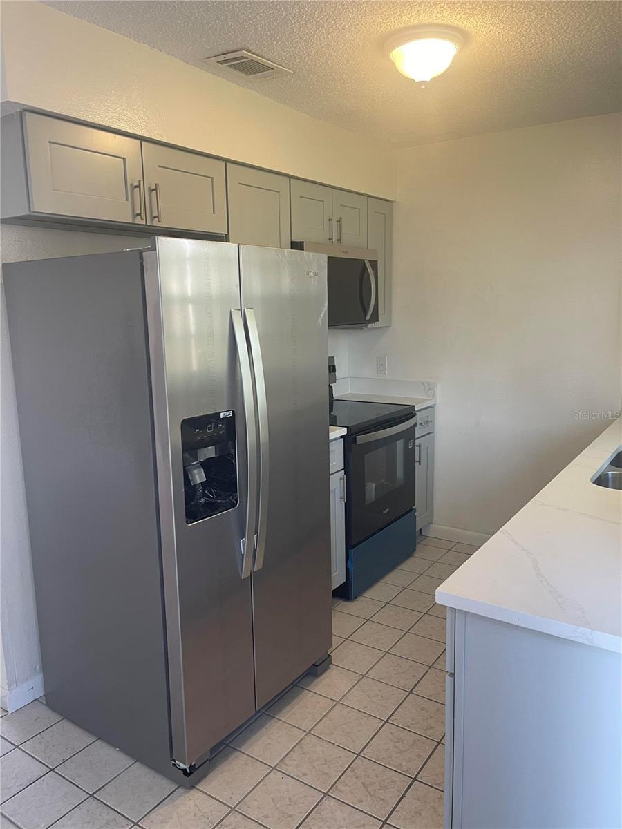 Image 6 of 10 For 6410 Moss Way