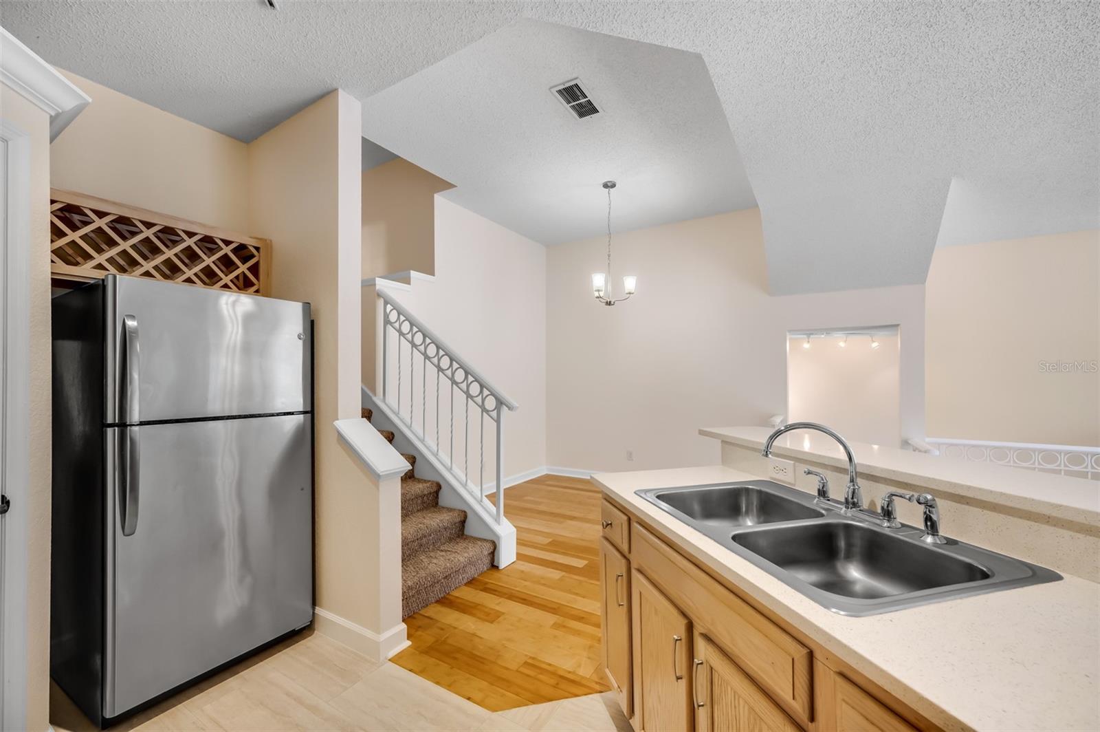 Image 13 of 23 For 755 Mainsail Drive