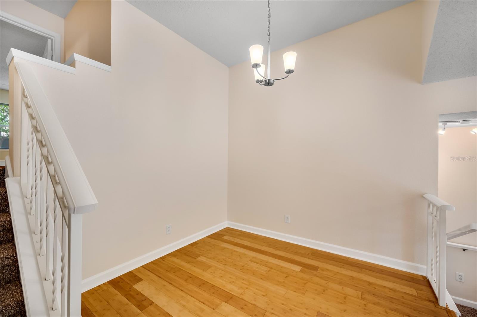 Image 15 of 23 For 755 Mainsail Drive