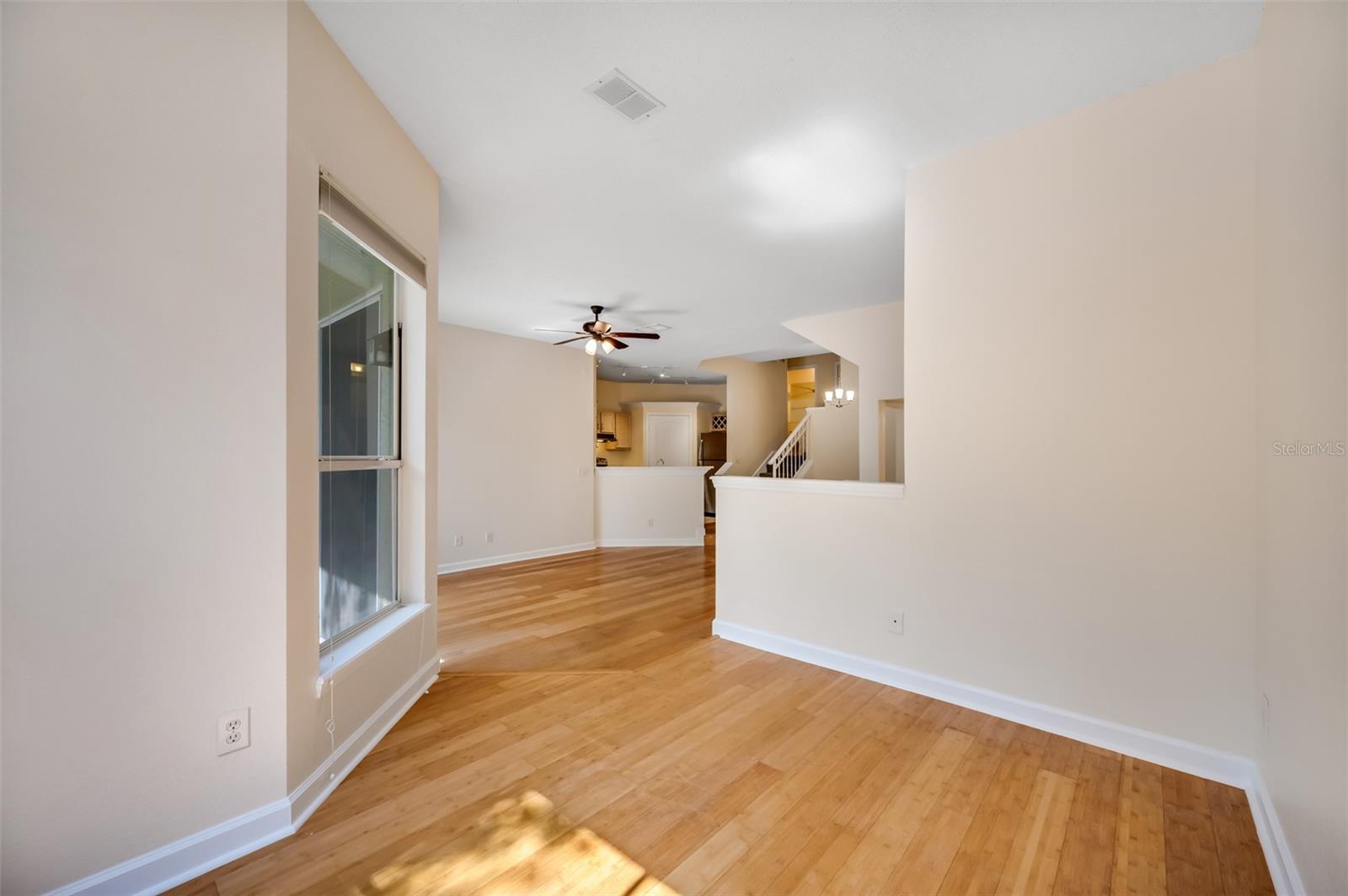 Image 20 of 23 For 755 Mainsail Drive