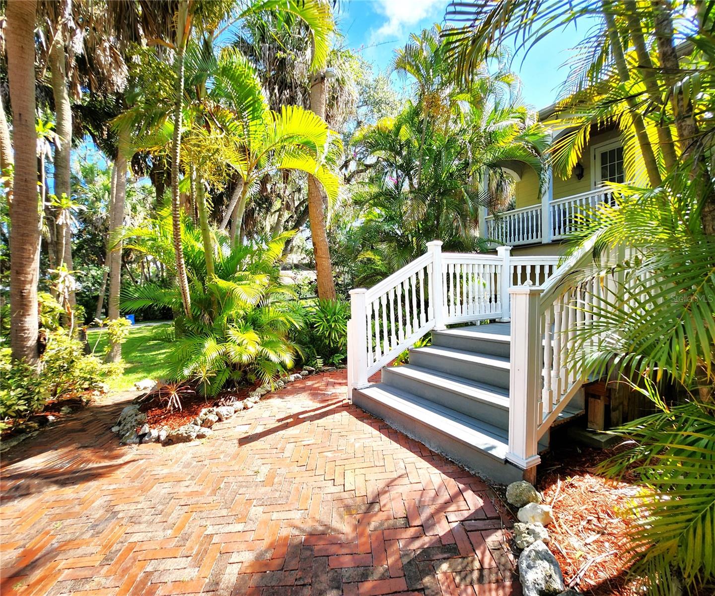 Image 18 of 55 For 102 17th Street Ne