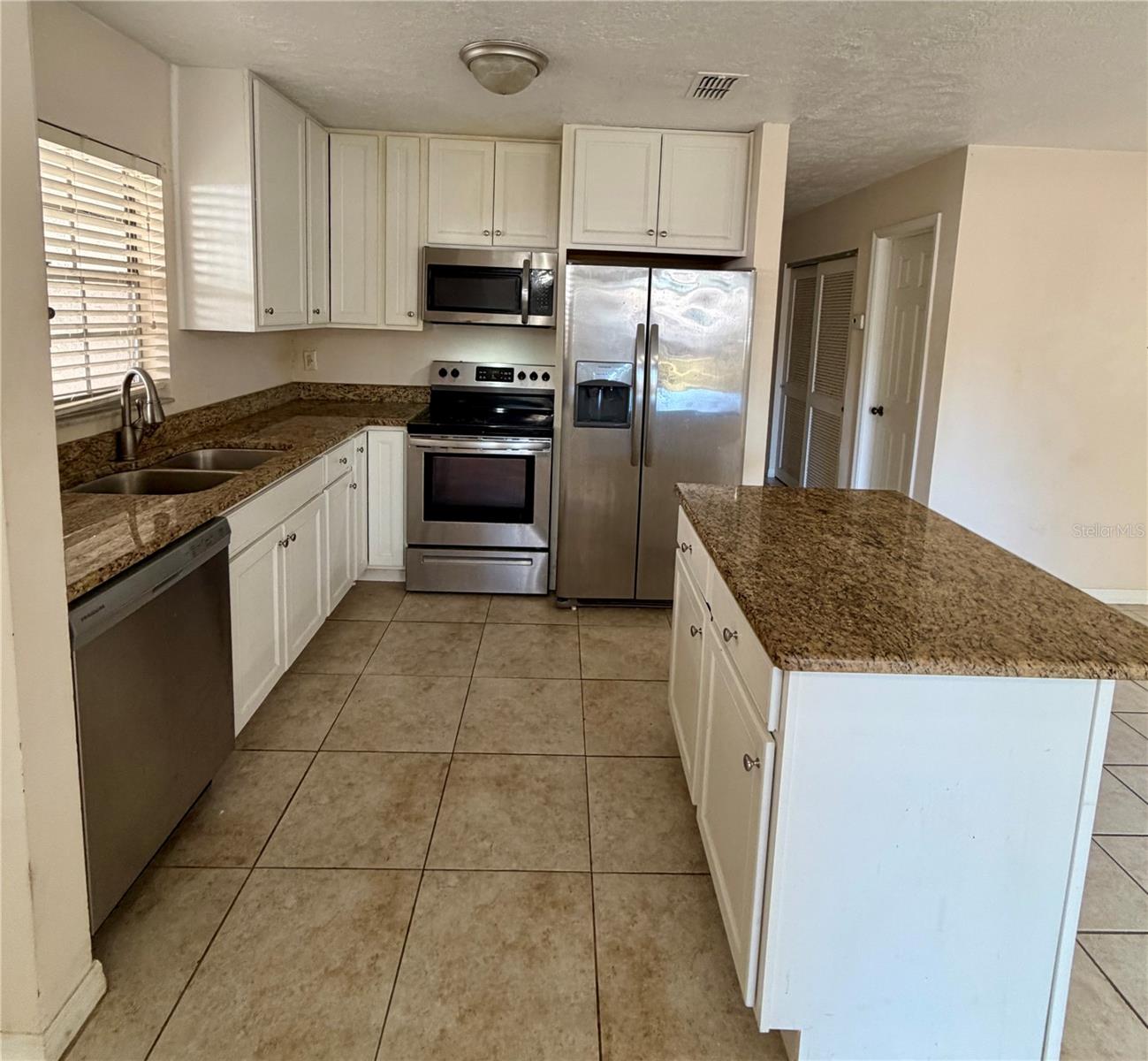 Image 2 of 12 For 5502 Elkins Avenue