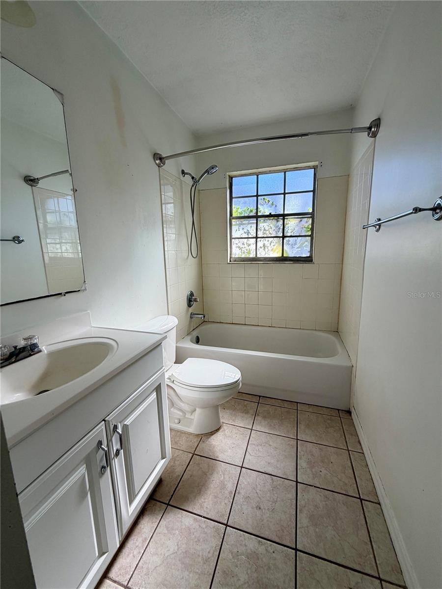 Image 5 of 12 For 5502 Elkins Avenue