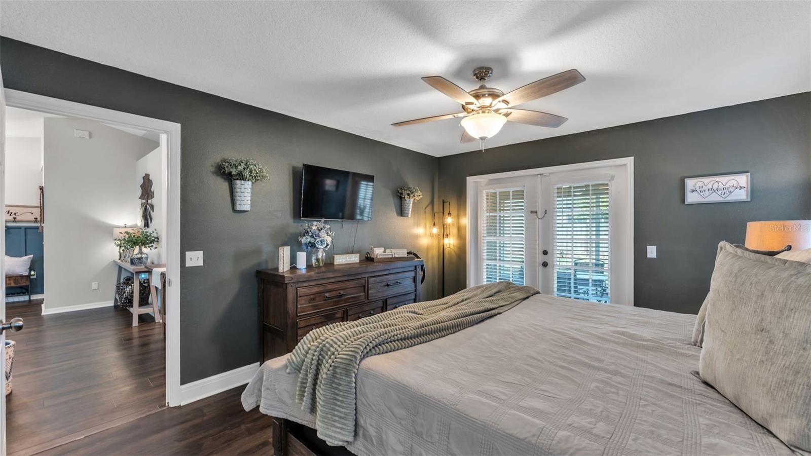 Image 15 of 46 For 130 Bergen Circle