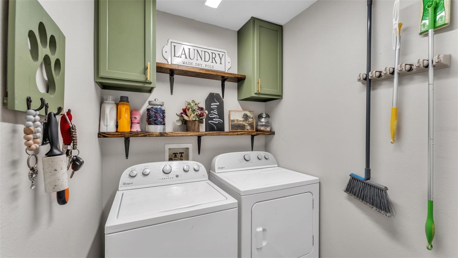 Image 36 of 46 For 130 Bergen Circle