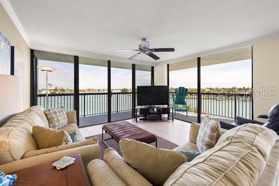 Image 21 of 57 For 9425 Blind Pass Road 408