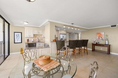 Image 22 of 57 For 9425 Blind Pass Road 408