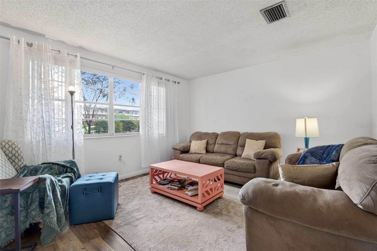 Listing photo id 2 for 5660 80th Street N D101