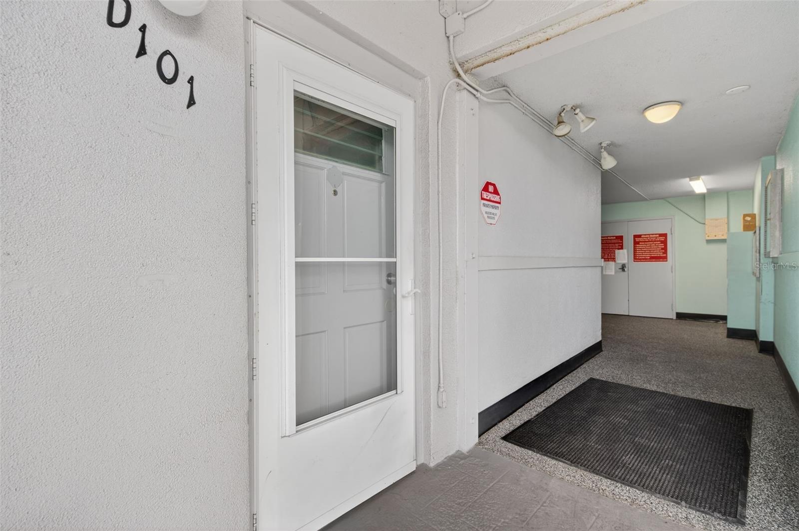 Listing photo id 43 for 5660 80th Street N D101