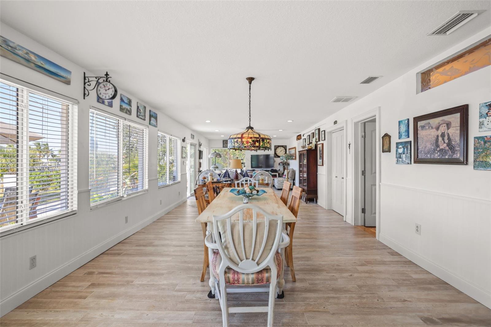 Image 13 of 47 For 600 Normandy Road