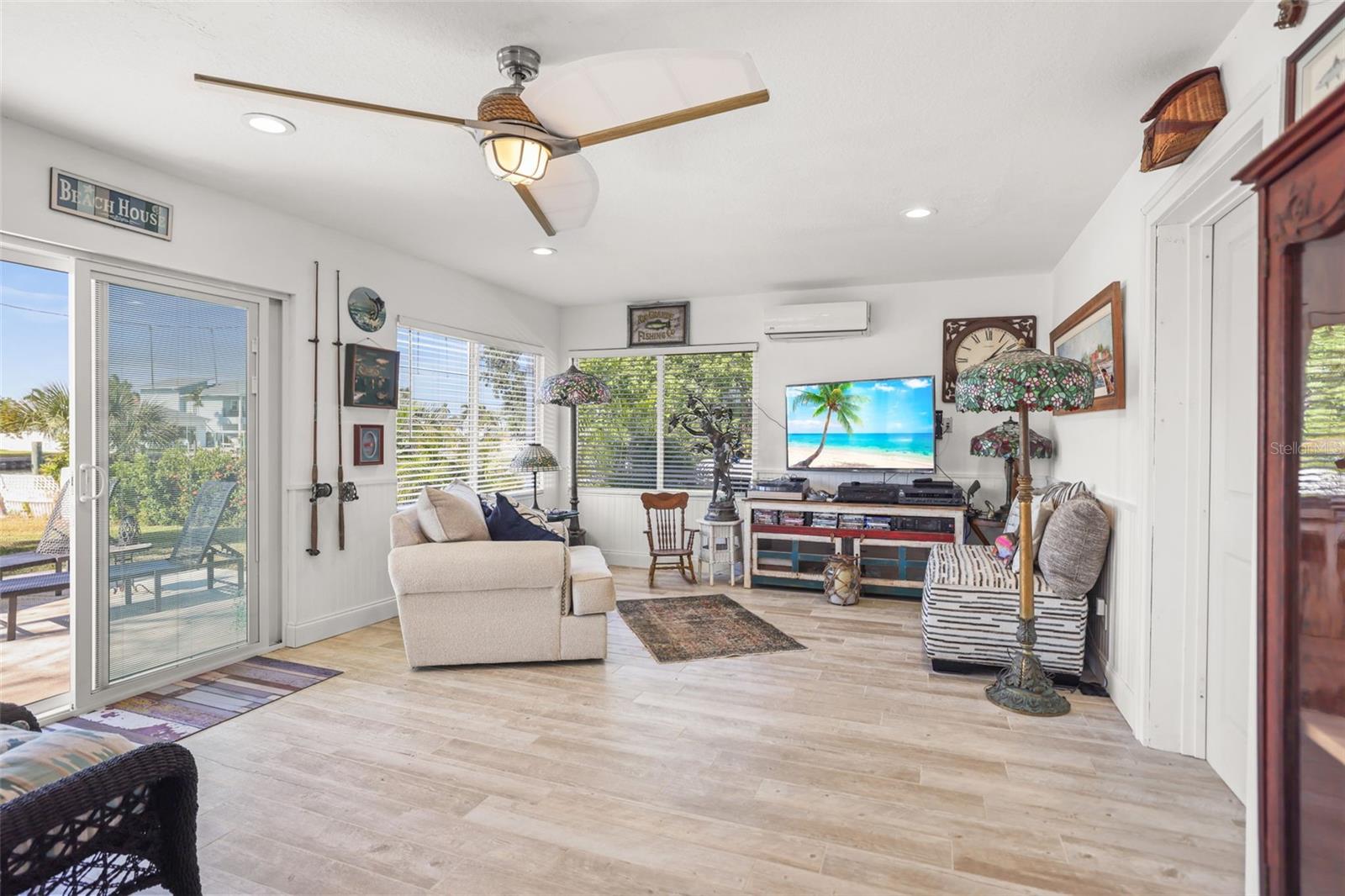 Image 16 of 47 For 600 Normandy Road