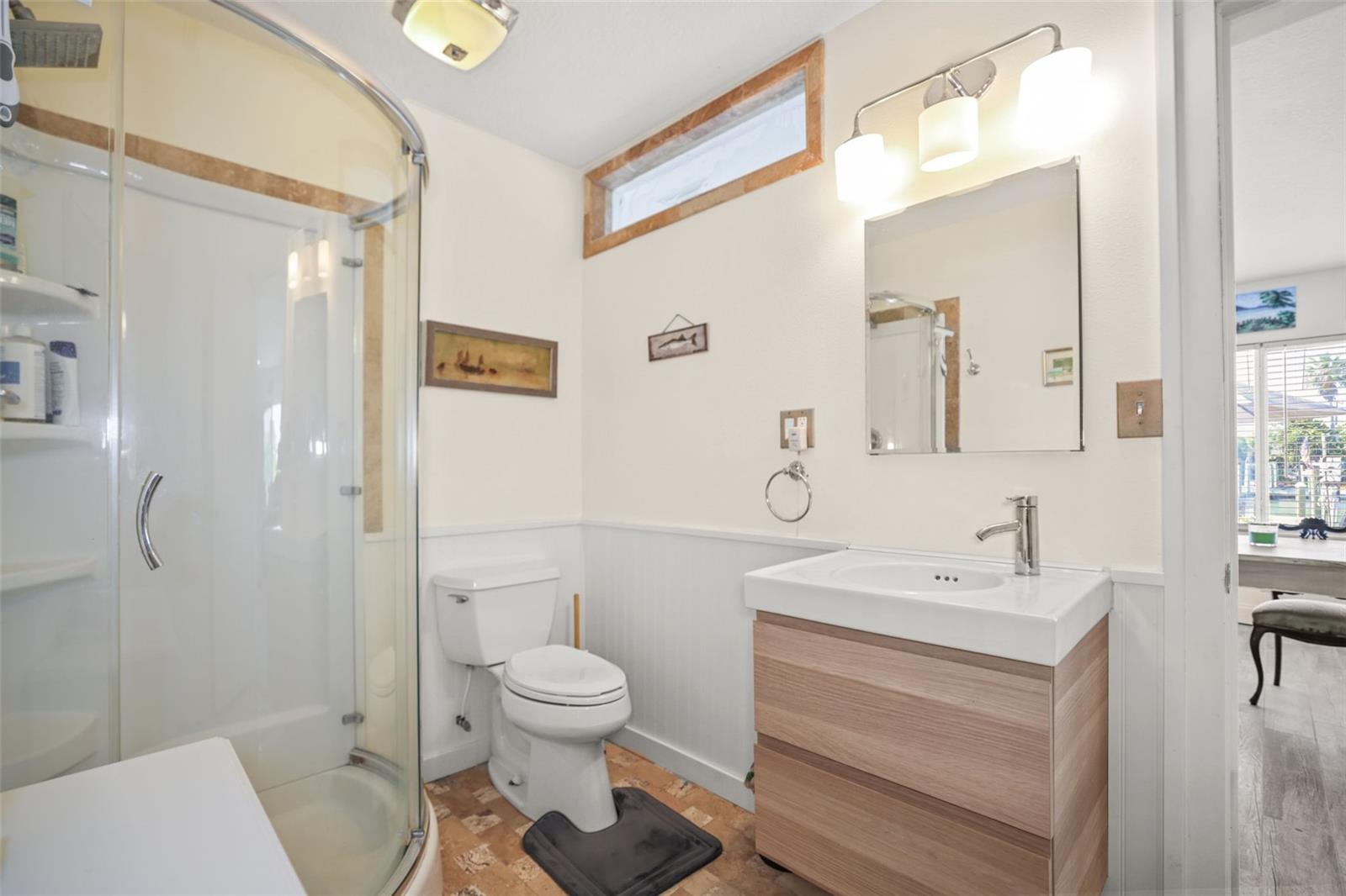 Image 25 of 47 For 600 Normandy Road