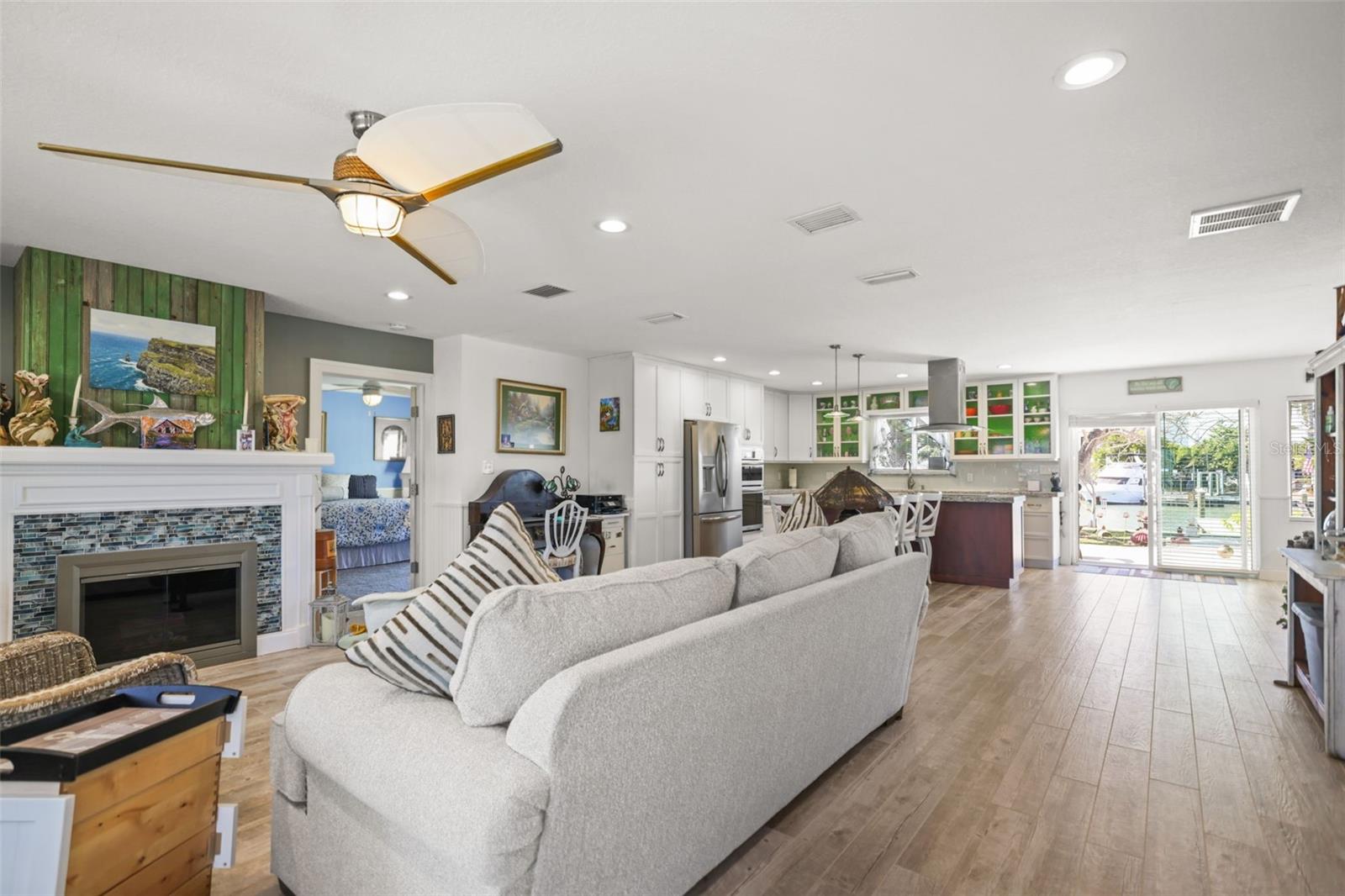 Image 3 of 47 For 600 Normandy Road