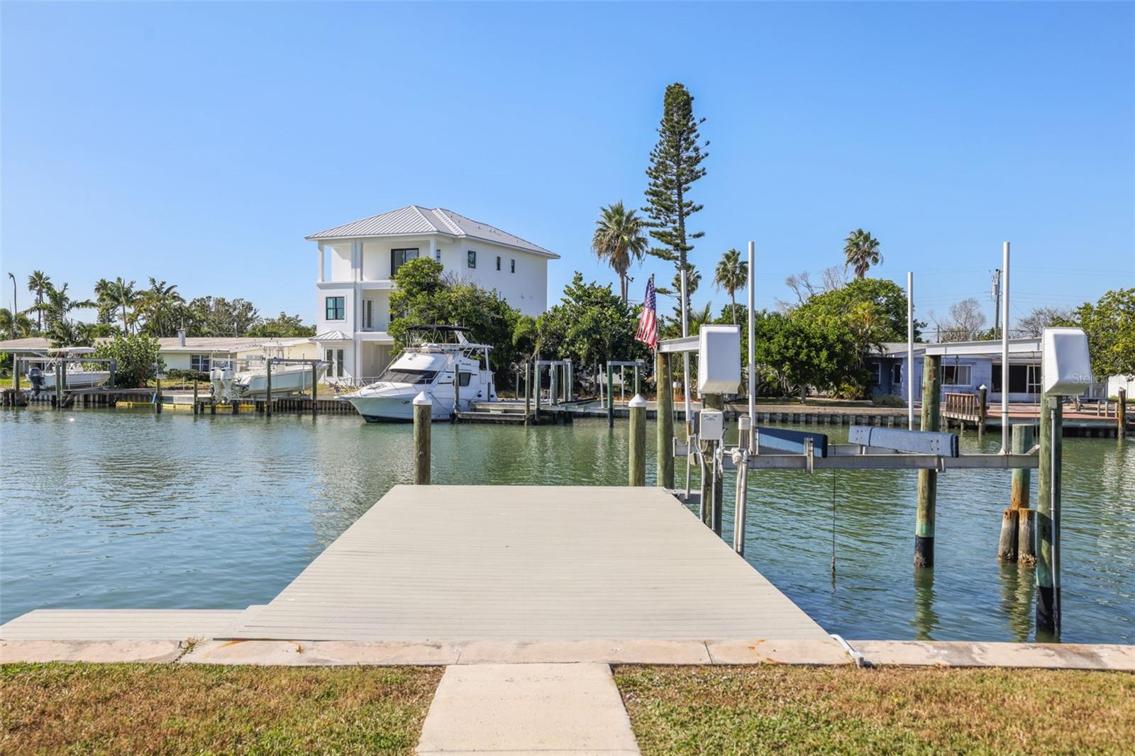 Image 32 of 47 For 600 Normandy Road