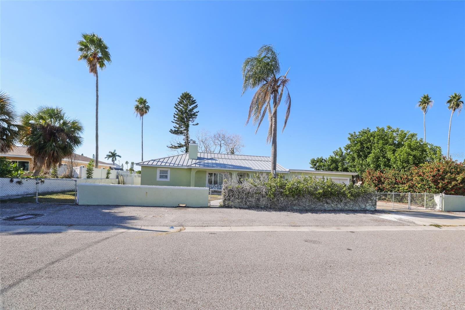 Image 41 of 47 For 600 Normandy Road