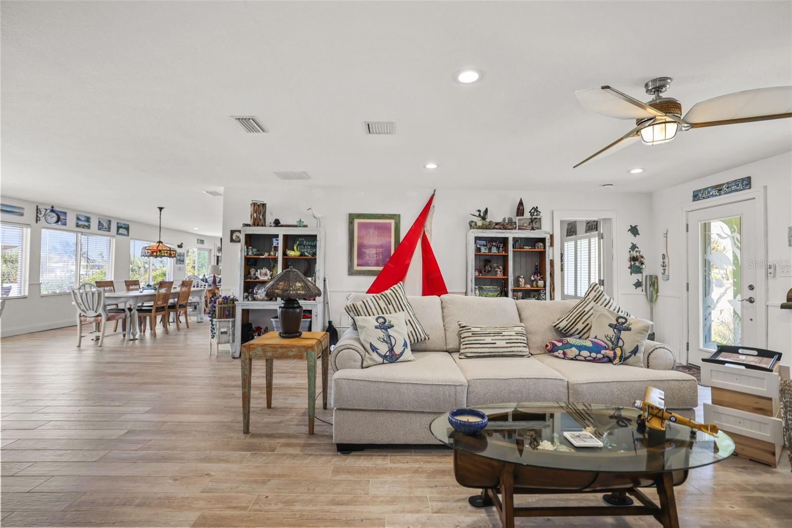 Image 5 of 47 For 600 Normandy Road