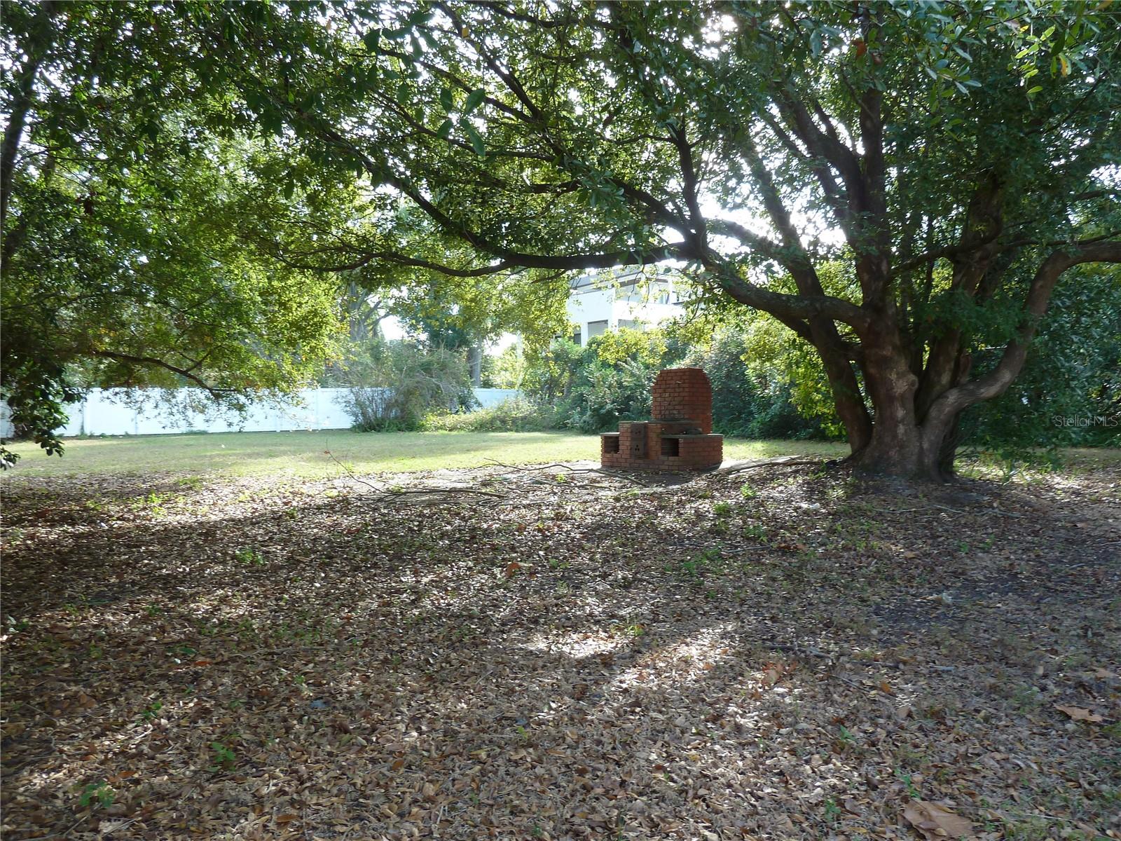 Image 5 of 7 For 1006 Adalee Street