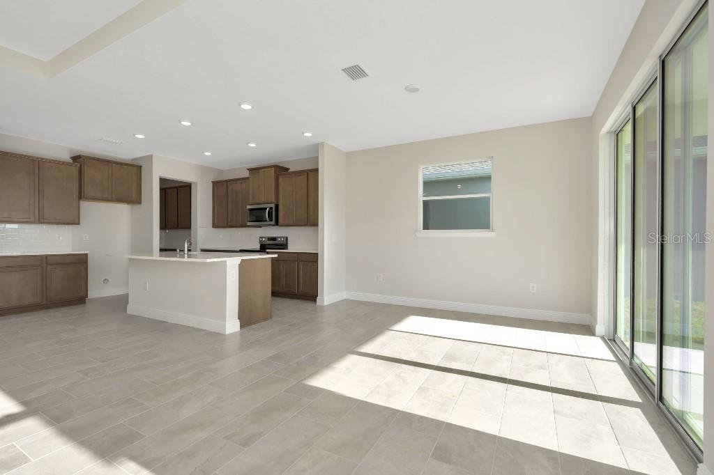 Image 12 of 52 For 130 Mangrove Manor Drive