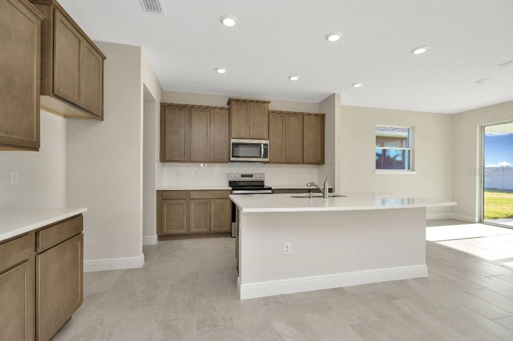 Image 6 of 52 For 130 Mangrove Manor Drive