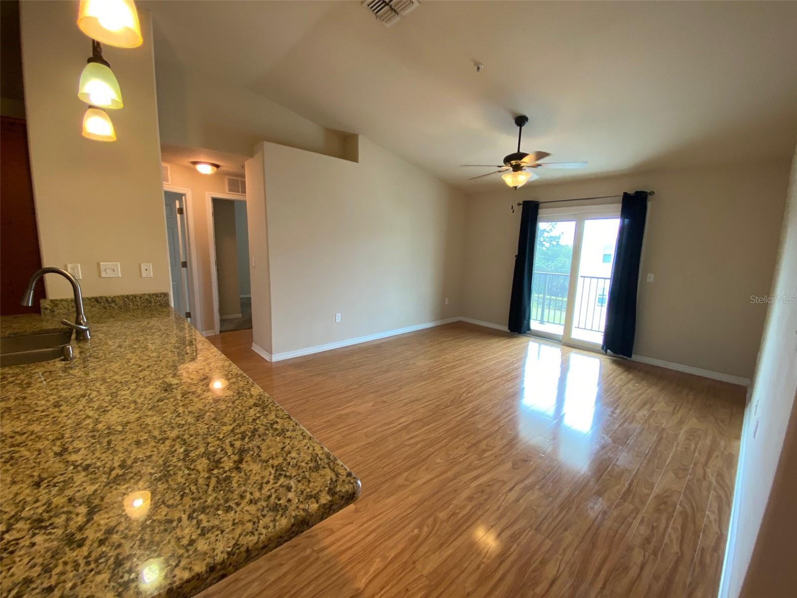 Image 17 of 50 For 6394 Banyan Boulevard 304