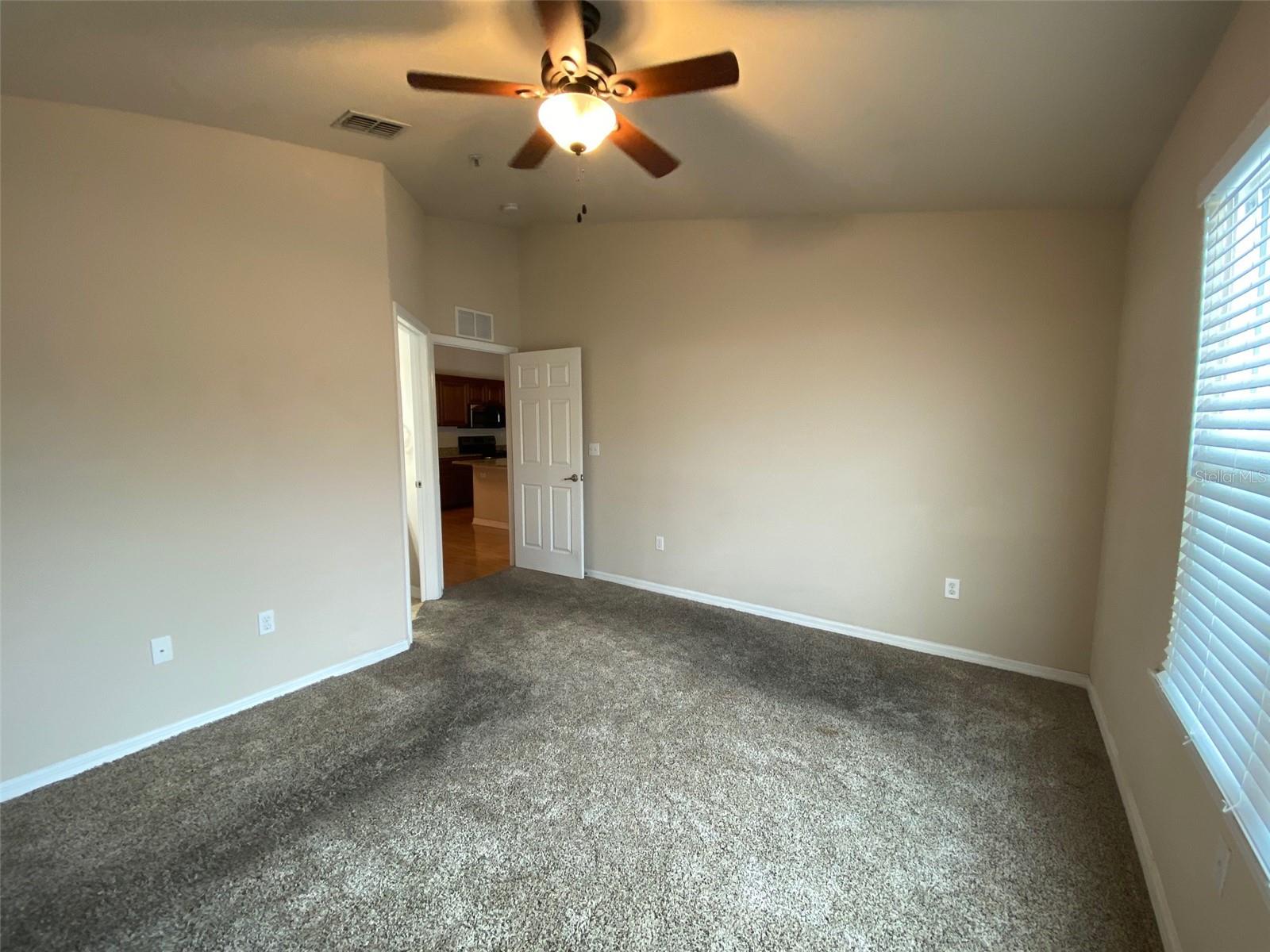 Image 18 of 50 For 6394 Banyan Boulevard 304