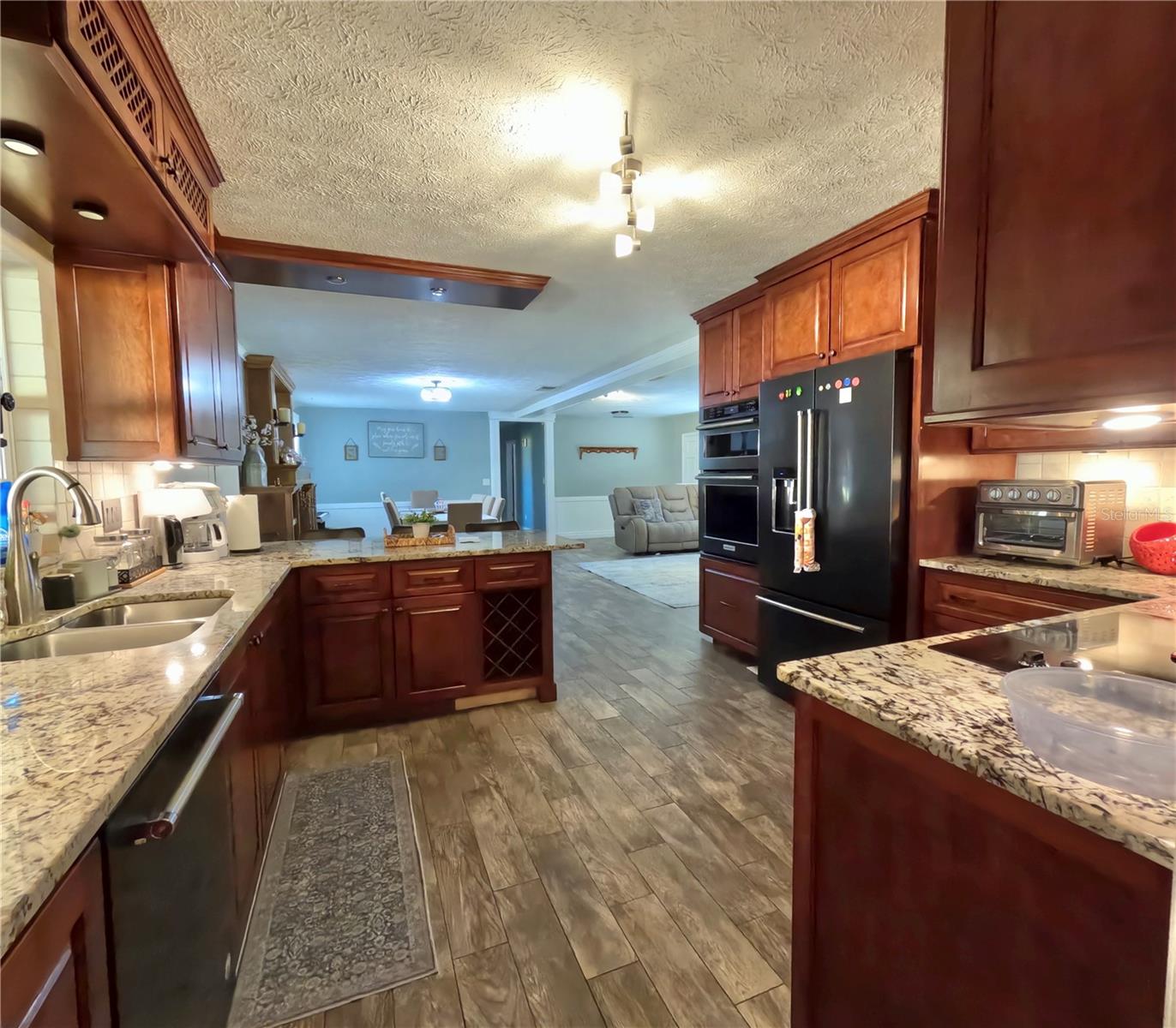 Image 18 of 40 For 4902 Thonotosassa Road