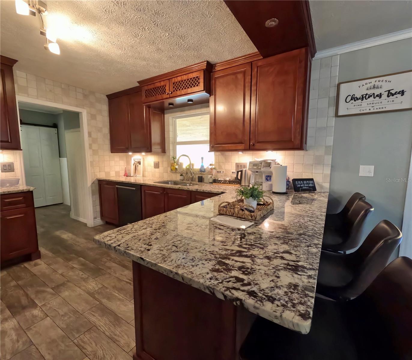 Image 19 of 40 For 4902 Thonotosassa Road