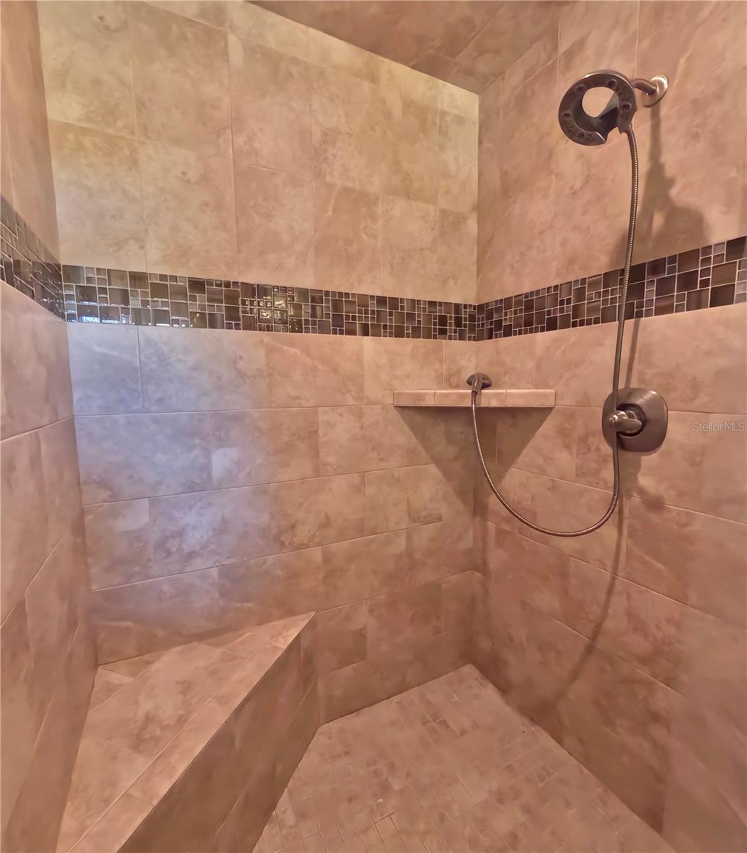 Image 25 of 40 For 4902 Thonotosassa Road