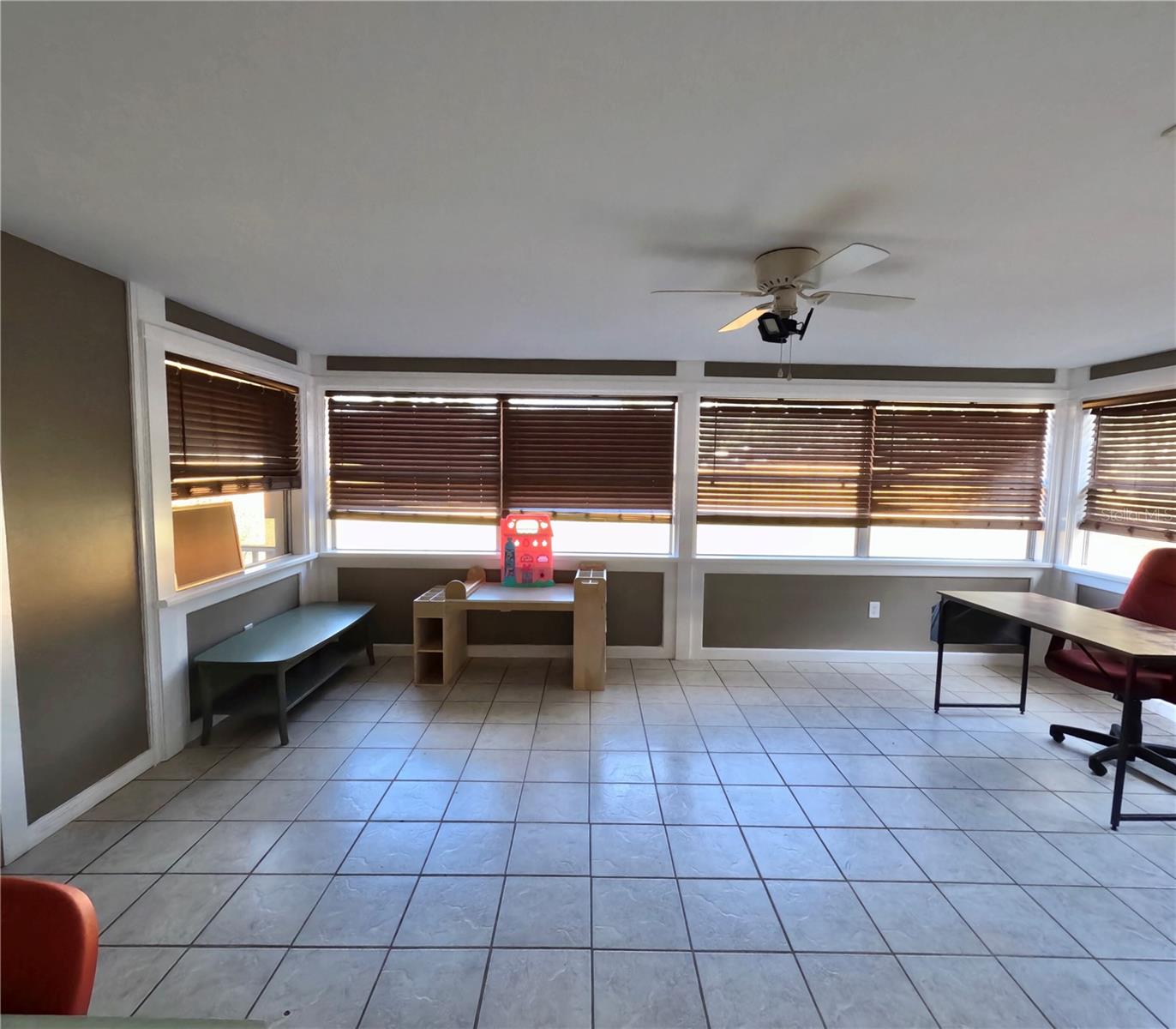 Image 29 of 40 For 4902 Thonotosassa Road