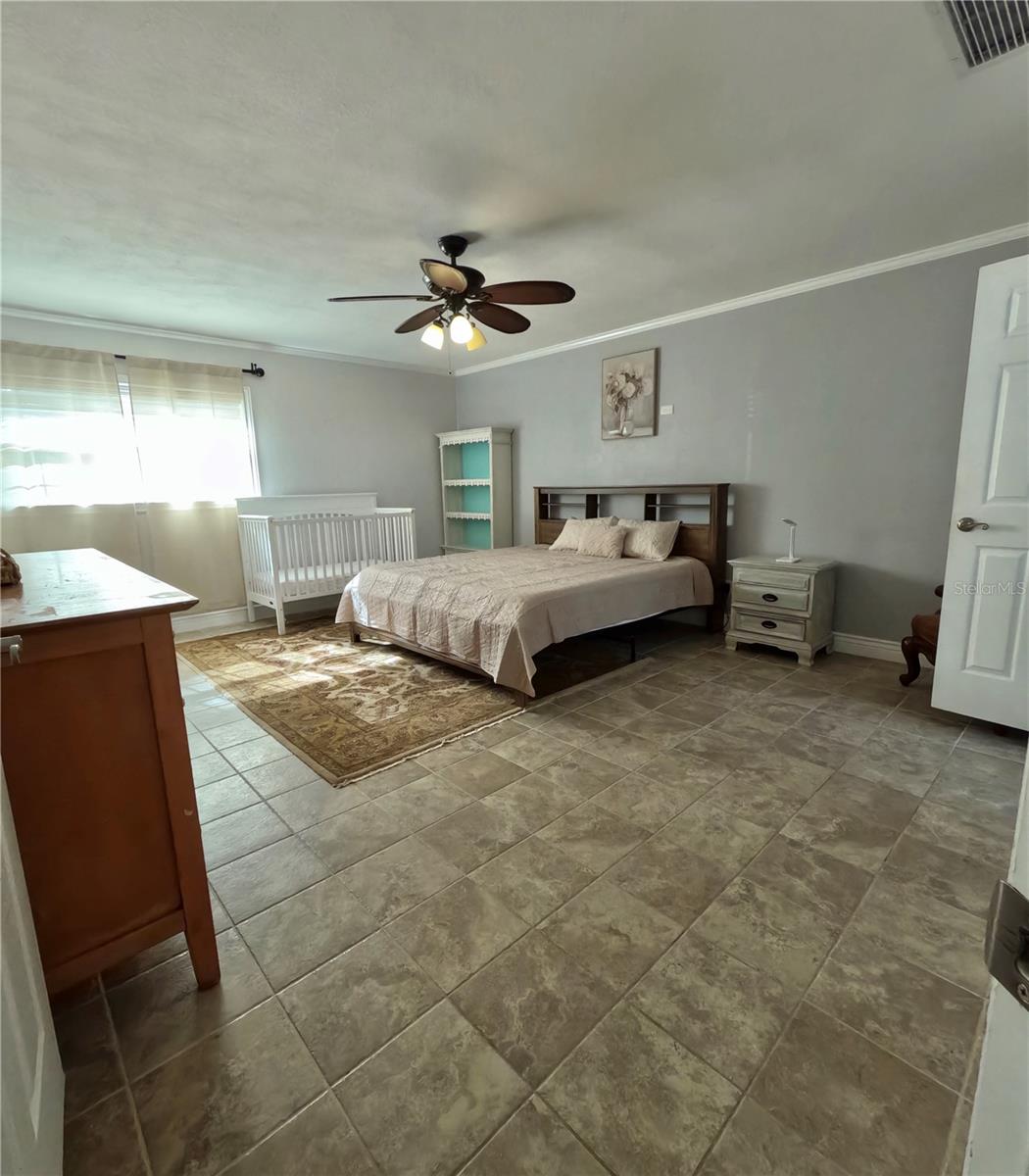 Image 37 of 40 For 4902 Thonotosassa Road