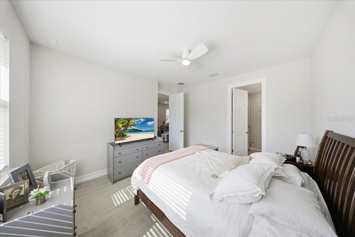 Image 20 of 38 For 1074 Enbrook Loop